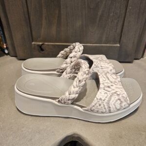 Bzees Cream and Tan Sandals